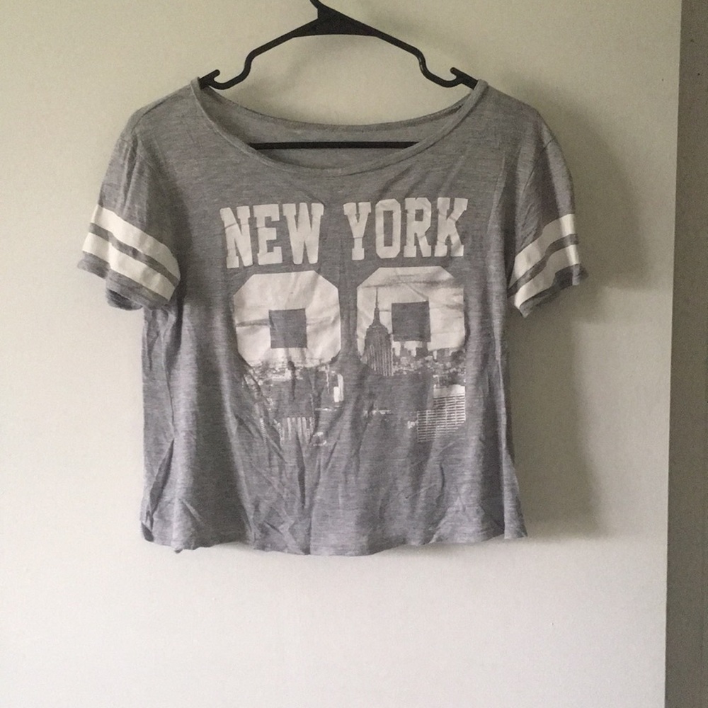 Short sleeve crop top